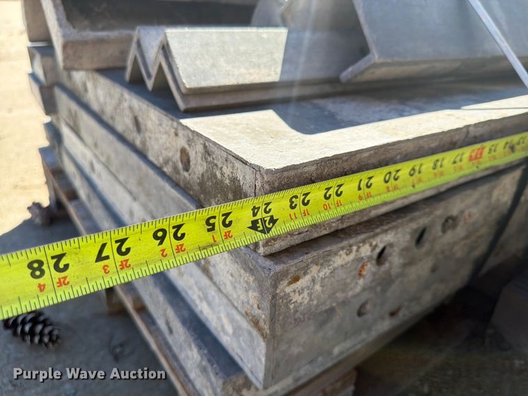 image for item FU4743 8' W concrete forms