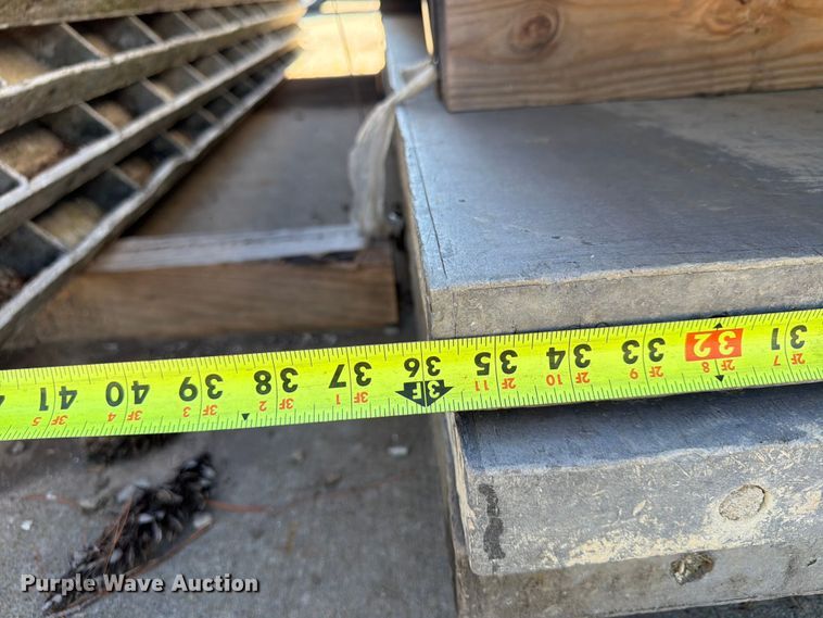 image for item FU4743 8' W concrete forms