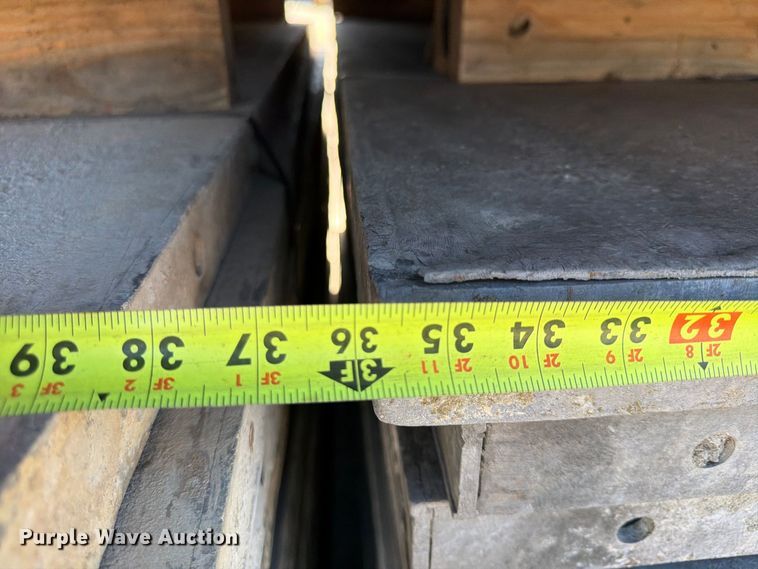 image for item FU4743 8' W concrete forms