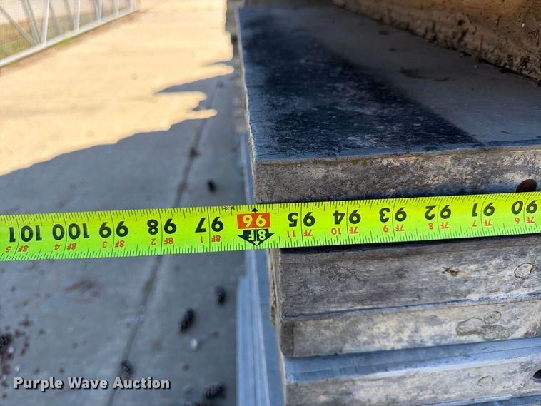 image for item FU4743 8' W concrete forms