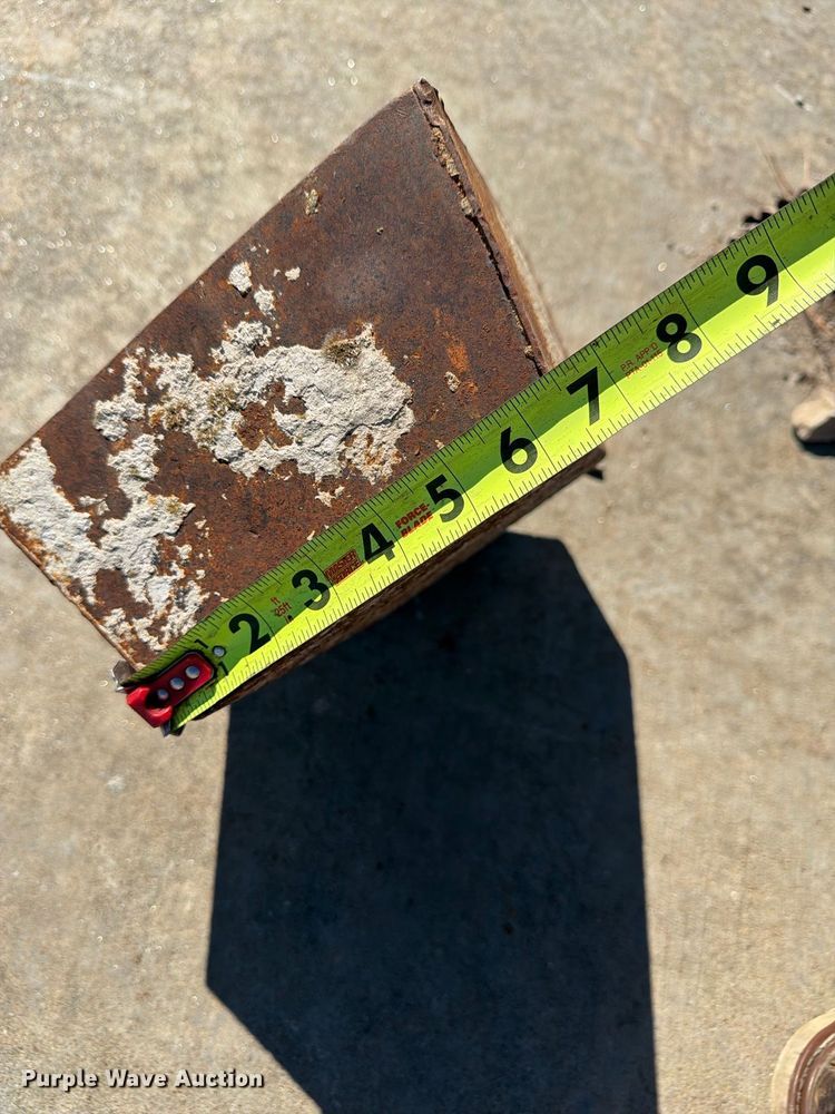image for item FU4743 8' W concrete forms