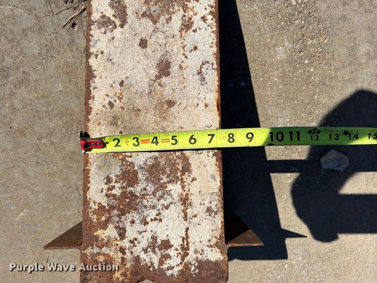 image for item FU4743 8' W concrete forms
