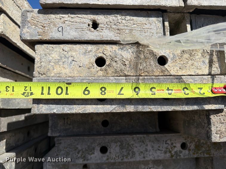 image for item FU4743 8' W concrete forms
