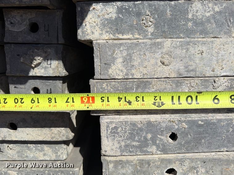 image for item FU4743 8' W concrete forms
