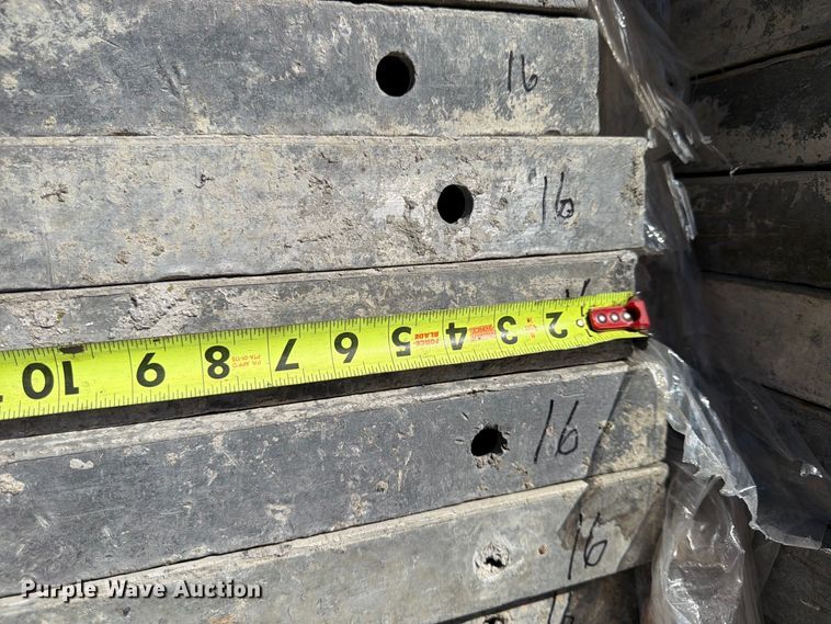 image for item FU4743 8' W concrete forms