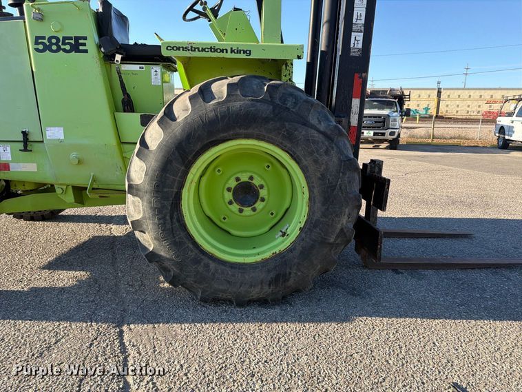 image for item FU4751 1991 Case 585E forklift