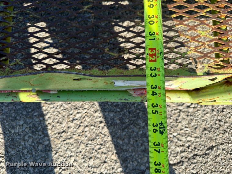 image for item FU4752 2005 Genie S-125 boom lift