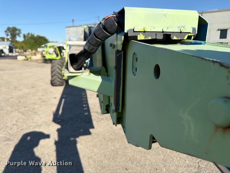 image for item FU4752 2005 Genie S-125 boom lift