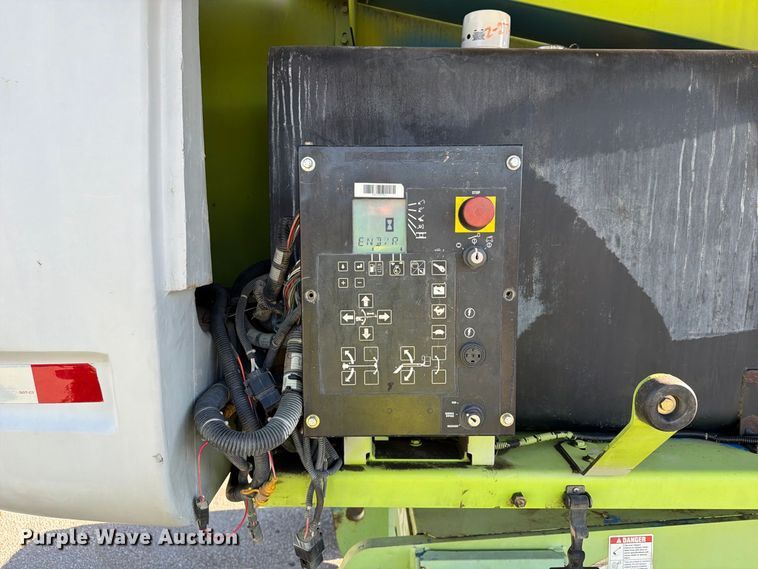 image for item FU4752 2005 Genie S-125 boom lift