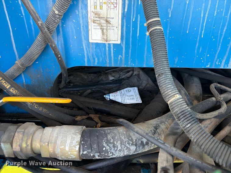 image for item FU4752 2005 Genie S-125 boom lift