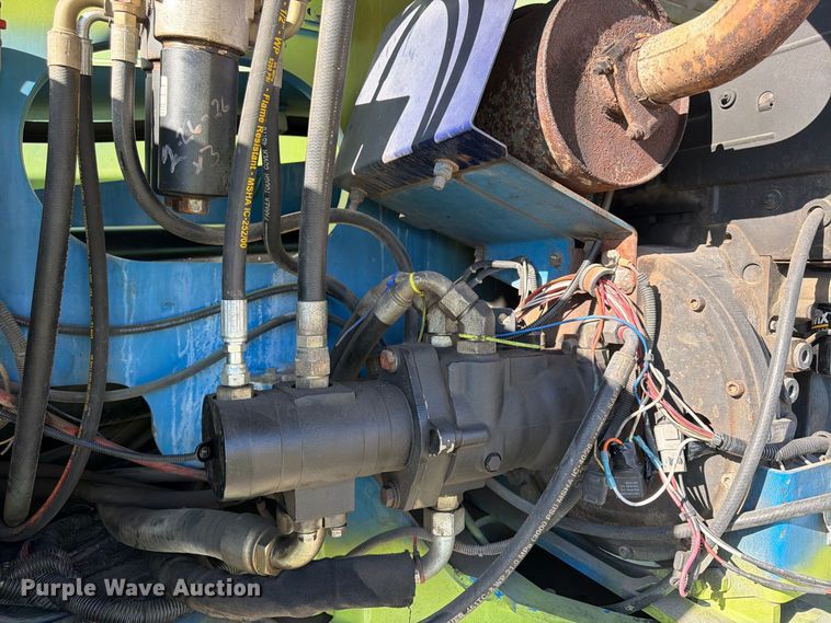 image for item FU4752 2005 Genie S-125 boom lift