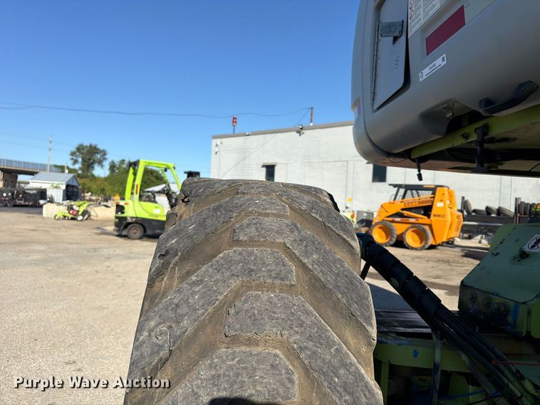 image for item FU4752 2005 Genie S-125 boom lift