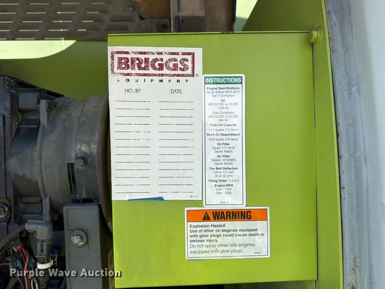 image for item FU4752 2005 Genie S-125 boom lift