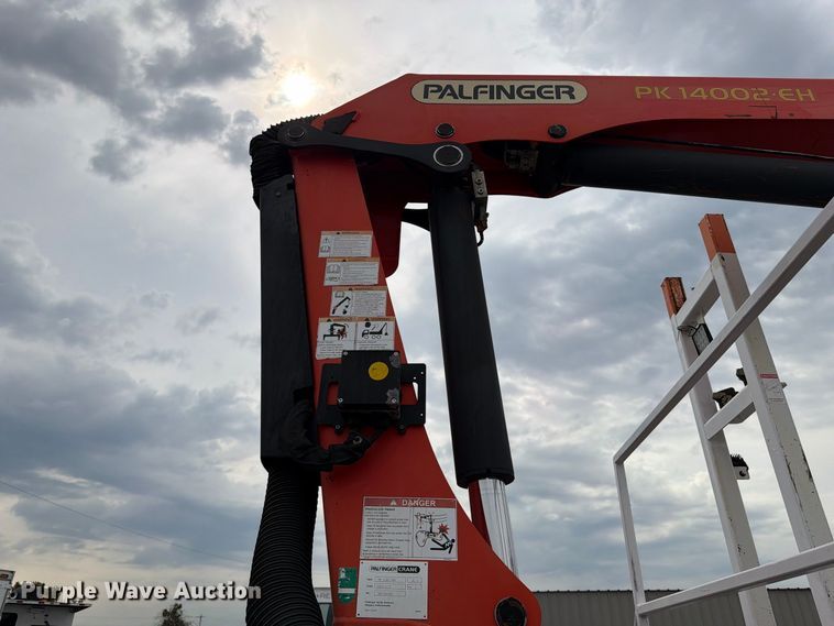 image for item FW3507 2014 Freightliner 108SD Crew Cab crane truck