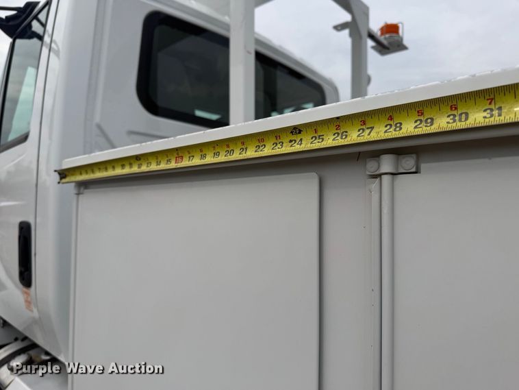 image for item FW3509 2016 International WorkStar 7300 bucket truck