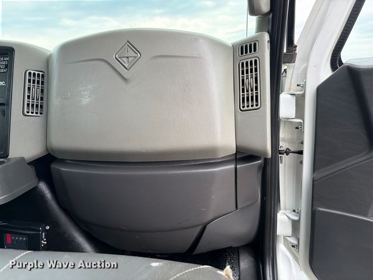 image for item FW3509 2016 International WorkStar 7300 bucket truck