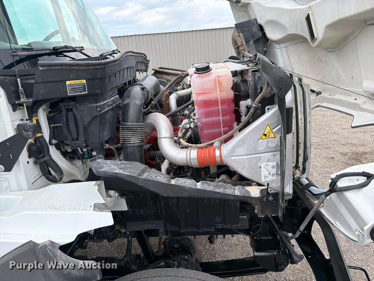 image for item FW3509 2016 International WorkStar 7300 bucket truck