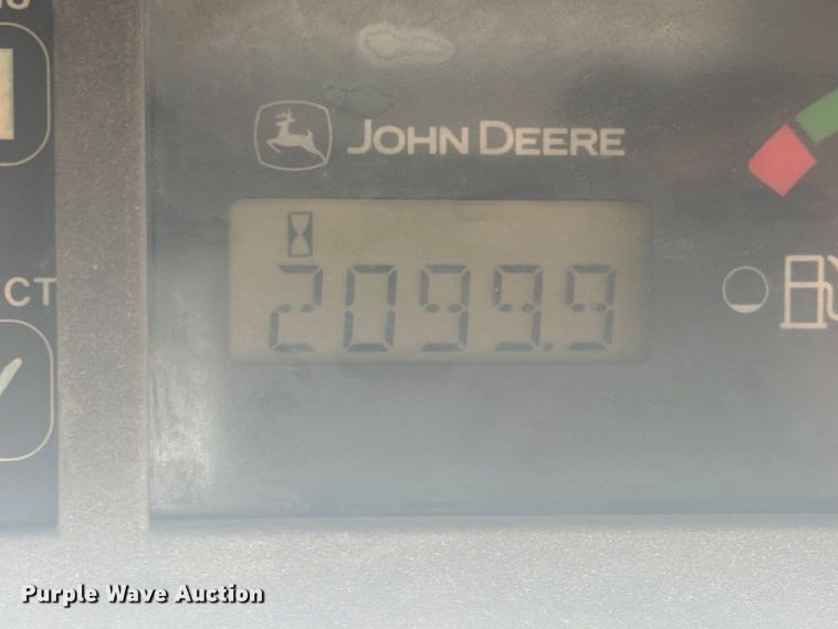 image for item FW3512 2005 John Deere 320E skid steer loader