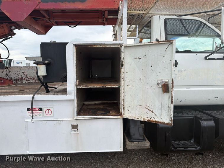 image for item FW3516 1992 Chevrolet Kodiak ladder truck