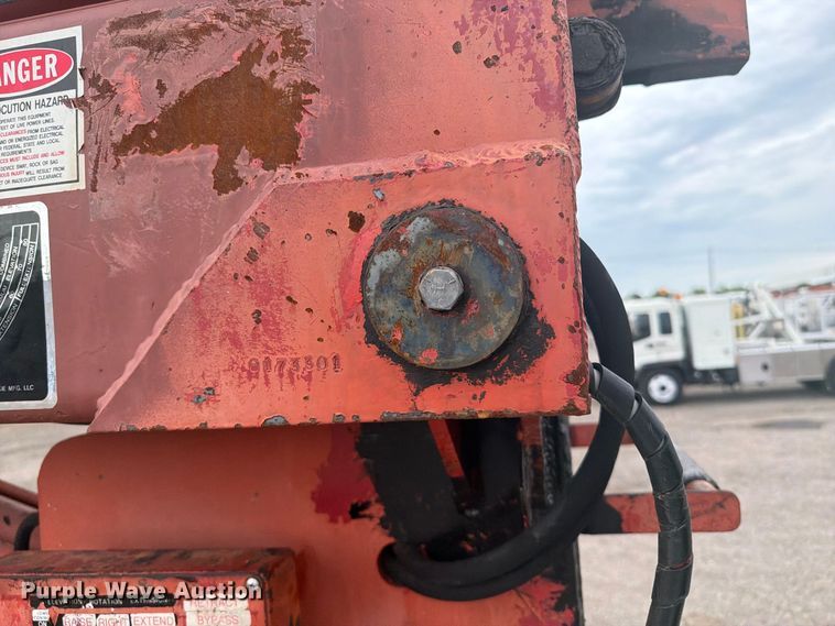 image for item FW3516 1992 Chevrolet Kodiak ladder truck
