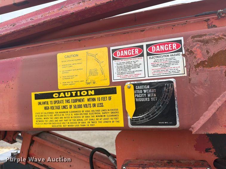 image for item FW3516 1992 Chevrolet Kodiak ladder truck