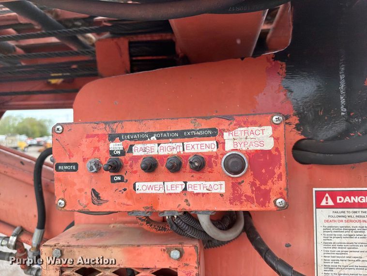 image for item FW3516 1992 Chevrolet Kodiak ladder truck