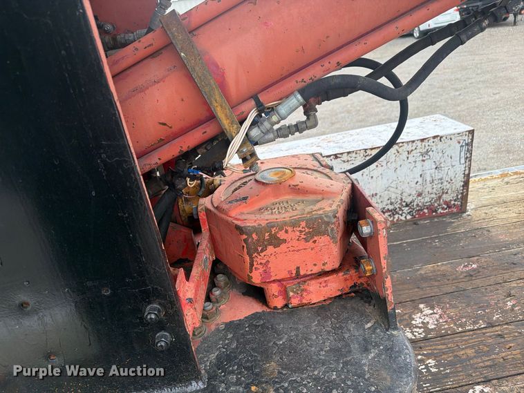 image for item FW3516 1992 Chevrolet Kodiak ladder truck