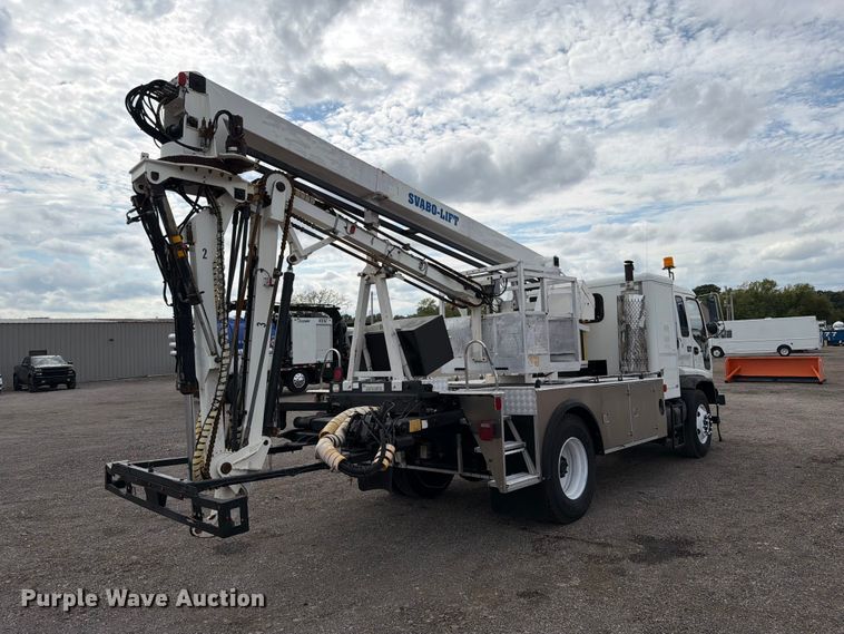 image for item FW3517 2000 GMC T8500 bridge inspection truck