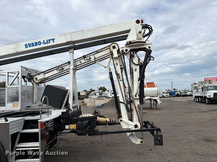 image for item FW3517 2000 GMC T8500 bridge inspection truck