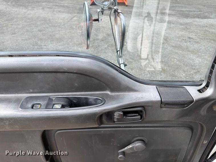 image for item FW3517 2000 GMC T8500 bridge inspection truck