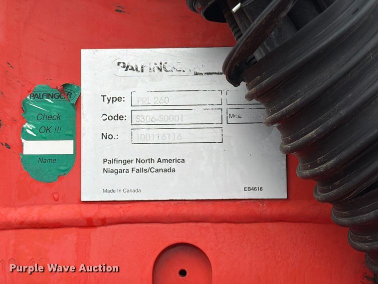 image for item FW3519 2010 Freightliner Business Class M2 crane truck