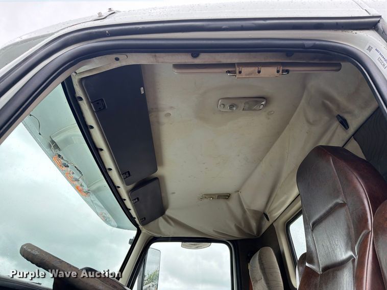 image for item FW3523 2013 Volvo VHD vacuum truck