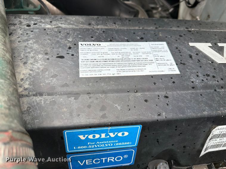 image for item FW3523 2013 Volvo VHD vacuum truck