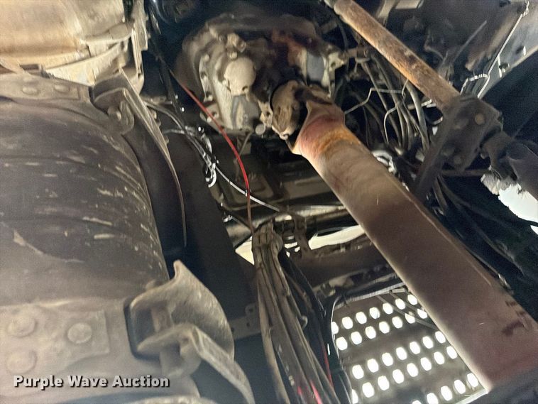 image for item FW3523 2013 Volvo VHD vacuum truck