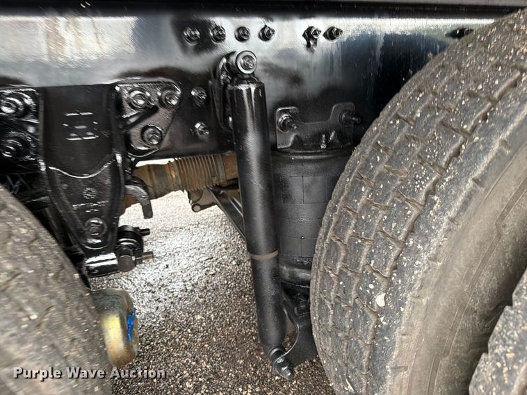 image for item FW3523 2013 Volvo VHD vacuum truck