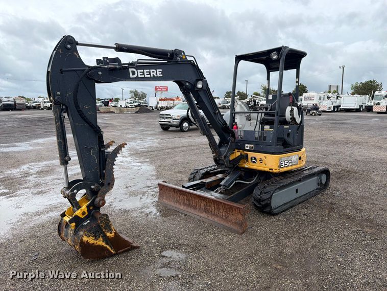 image for item FW3524 2015 John Deere 35G mini excavator