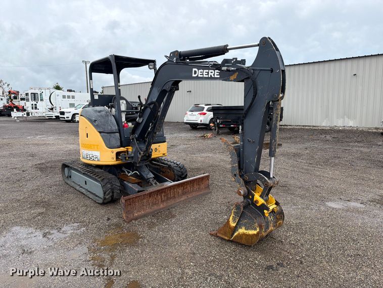 image for item FW3524 2015 John Deere 35G mini excavator