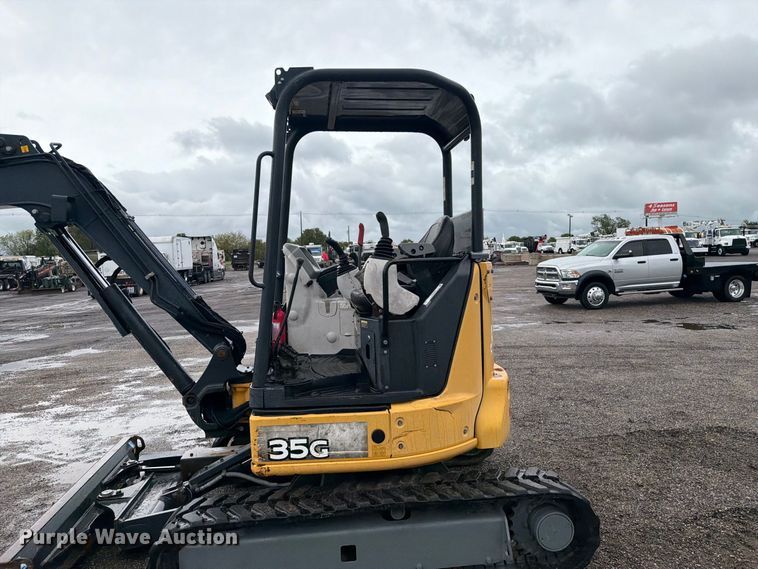 image for item FW3524 2015 John Deere 35G mini excavator