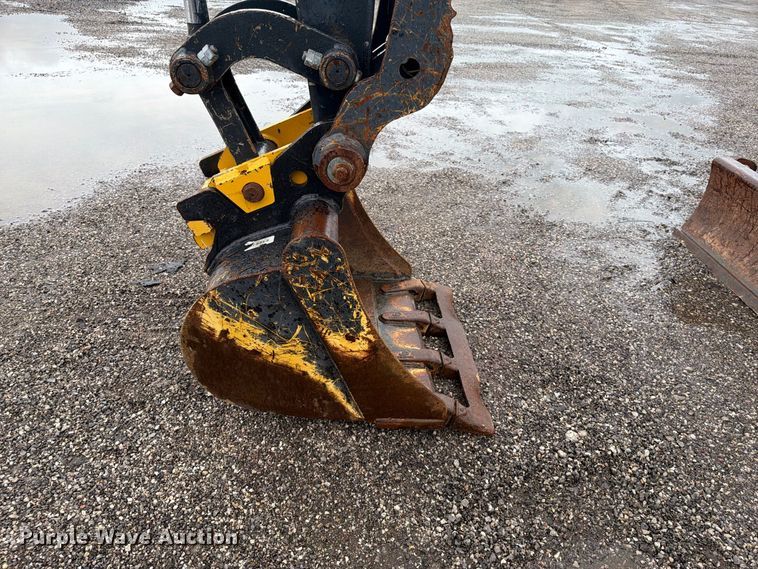 image for item FW3524 2015 John Deere 35G mini excavator