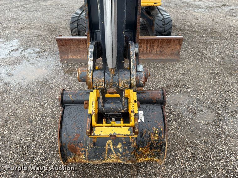 image for item FW3524 2015 John Deere 35G mini excavator