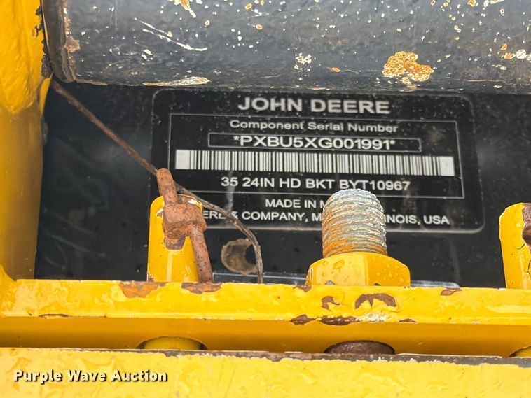 image for item FW3524 2015 John Deere 35G mini excavator