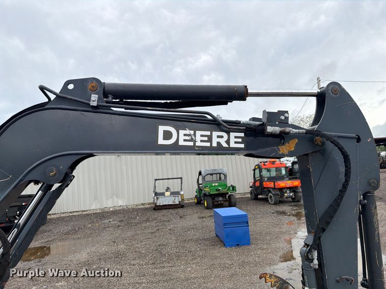 image for item FW3524 2015 John Deere 35G mini excavator