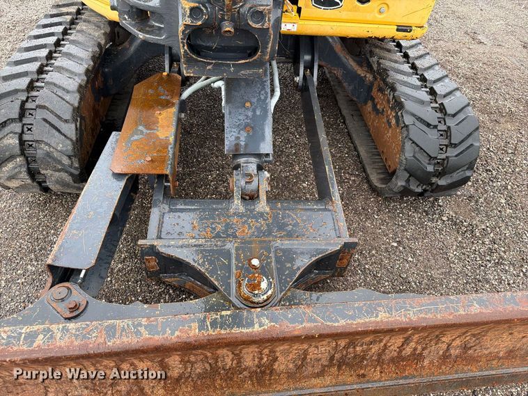 image for item FW3524 2015 John Deere 35G mini excavator