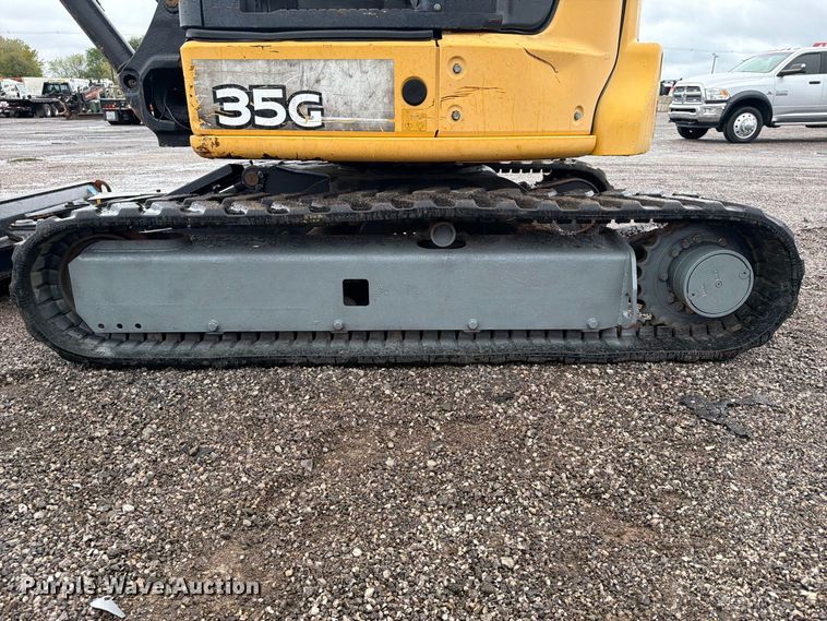 image for item FW3524 2015 John Deere 35G mini excavator