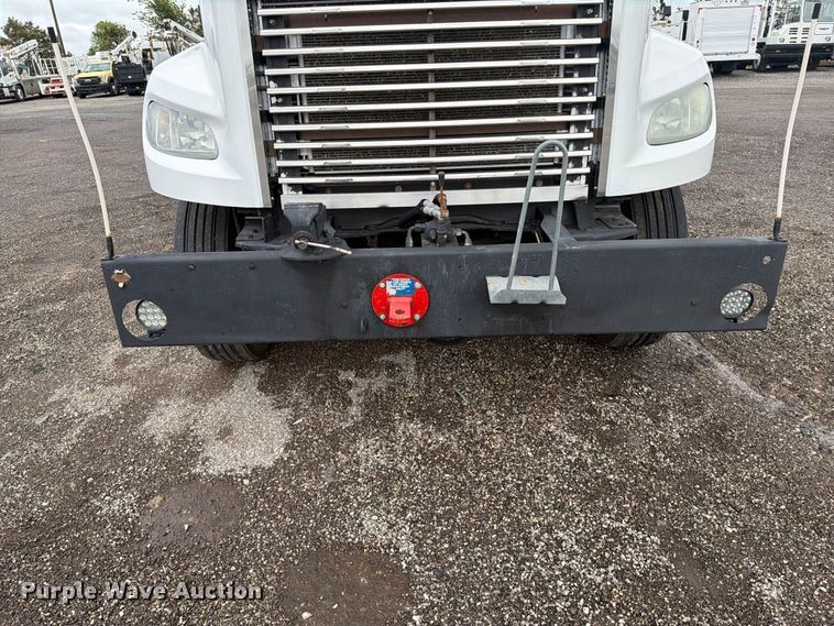 image for item FW3526 2012 Freightliner Business Class M2 Crew Cab utility / service truck