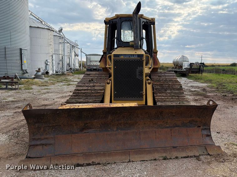 image for item OE9723 1981 Caterpillar D4H dozer