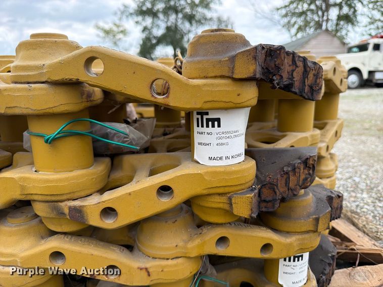 image for item OE9723 1981 Caterpillar D4H dozer
