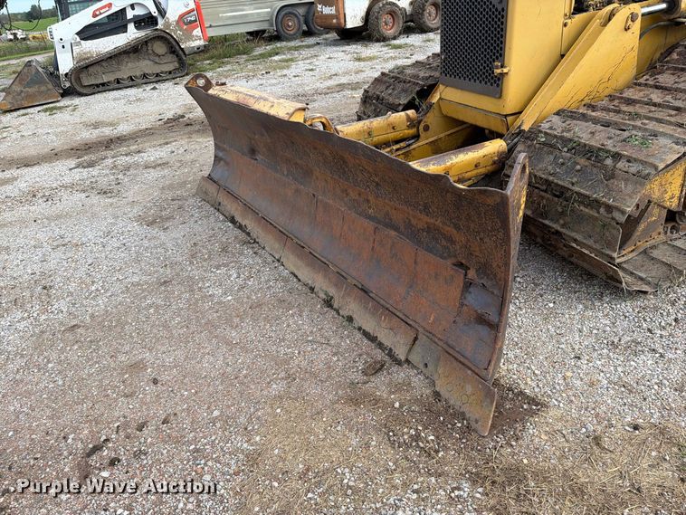image for item OE9723 1981 Caterpillar D4H dozer