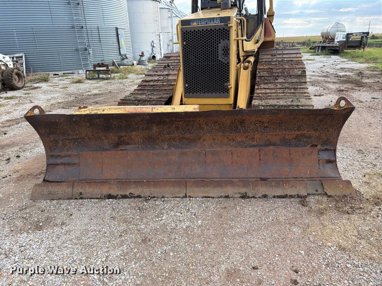 image for item OE9723 1981 Caterpillar D4H dozer