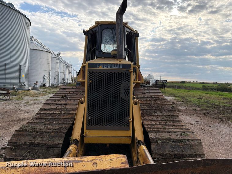 image for item OE9723 1981 Caterpillar D4H dozer